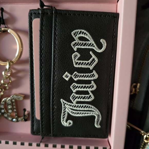 Juicy Couture Heritage Gift Set - Picture 2 of 4